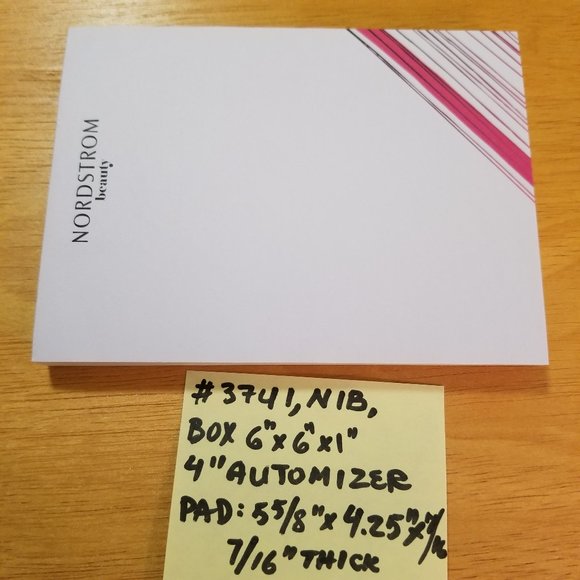 ✅3741 NIB Nordstrom Beauty Pink Atomizer & Note Pad - Picture 5 of 6